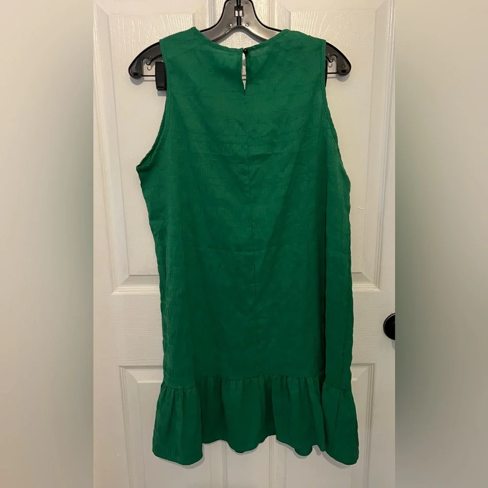 Women's Green Crinkle Fabric Sleeveless Ruffle Hem Dress Size L